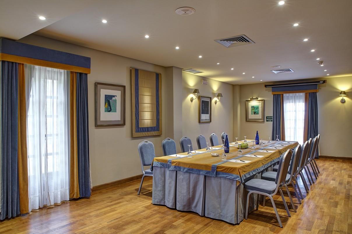 Parador De Calahorra Zewnętrze zdjęcie