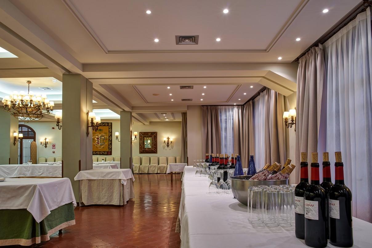 Parador De Calahorra Zewnętrze zdjęcie