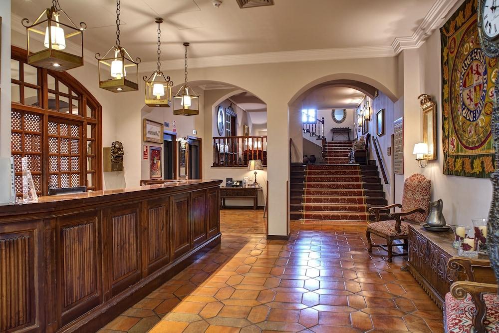 Parador De Calahorra Zewnętrze zdjęcie